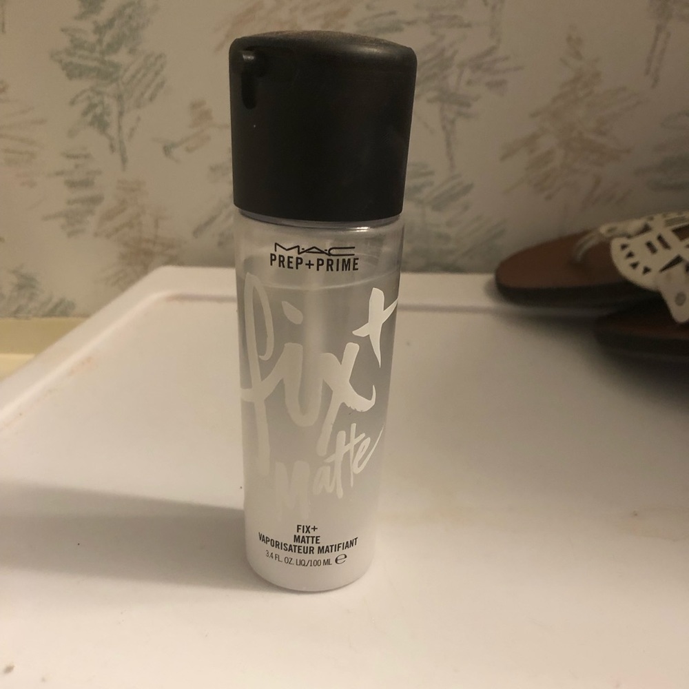 MAC Prep and Prime/Fix+ Matte spray